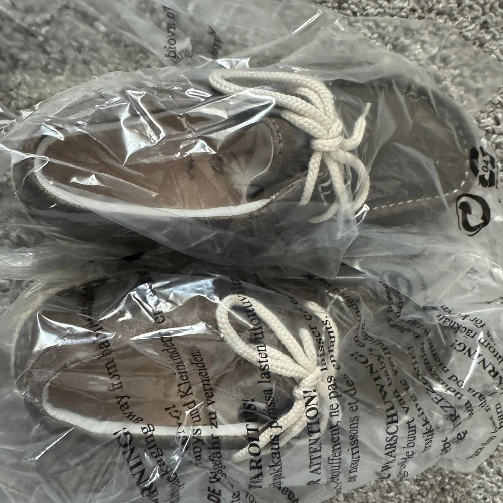 NWT Birkenstock Pasadena Brown Boat Shoes White Sole Size 7 Women Size 5 Men